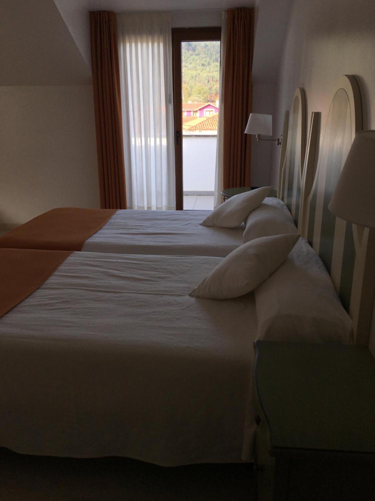 Hotel Valle De Cabezon Cabezón de la Sal 部屋 写真